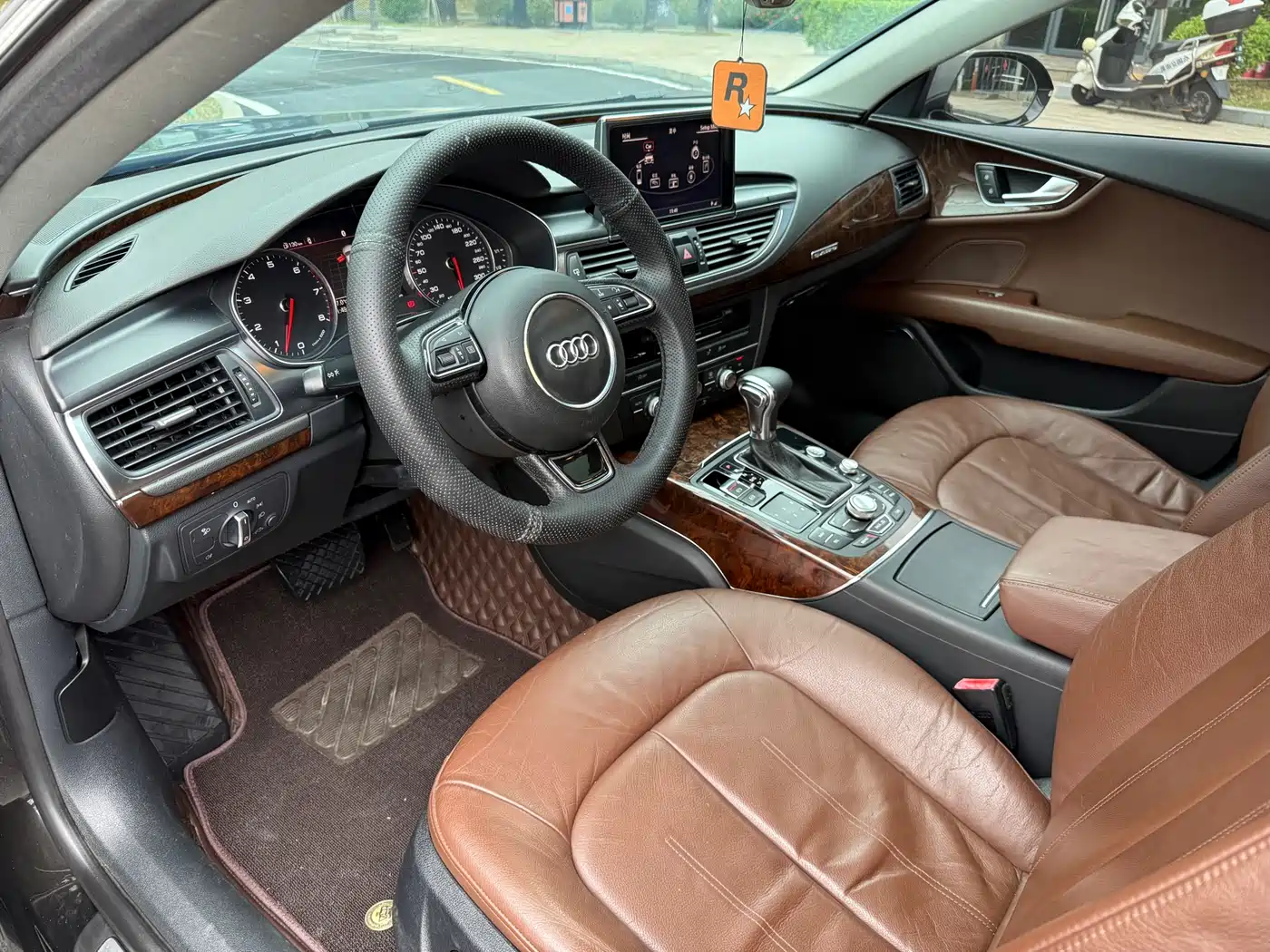 Audi A7 2012 3.0TFSI quattro Comfort фото 11