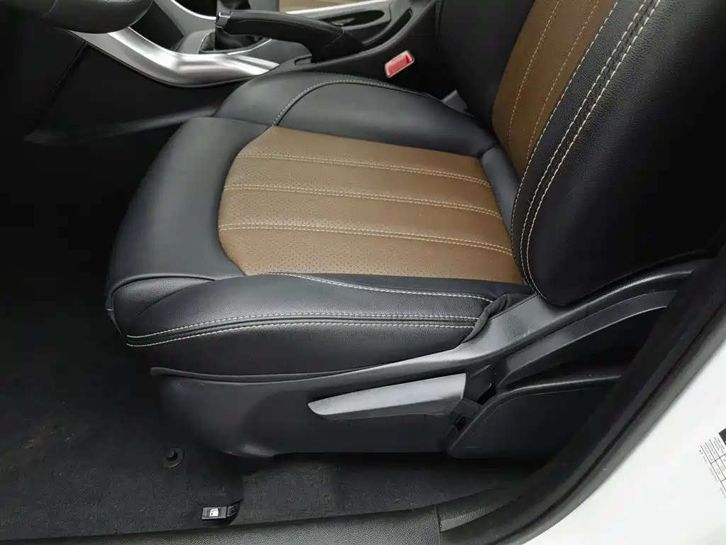 BYD Song 2016 Unrivaled Edition 1.5TI Manual Elite Edition фото 20