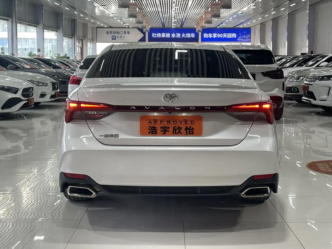 Toyota Avalon 2021 2.5L Luxury Edition фото 13