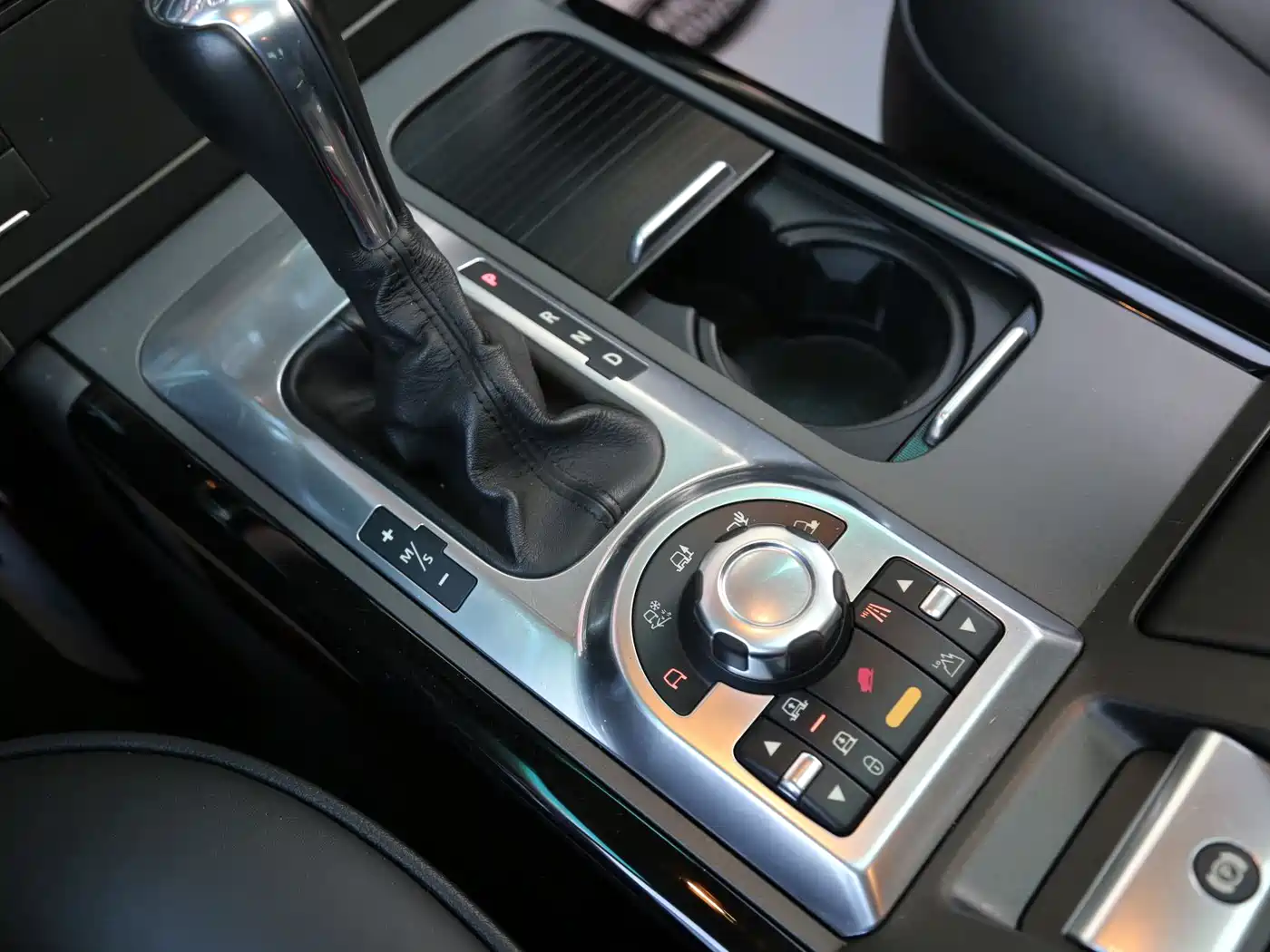 Land Rover Range Rover 2012 5.0 NA V8 фото 14