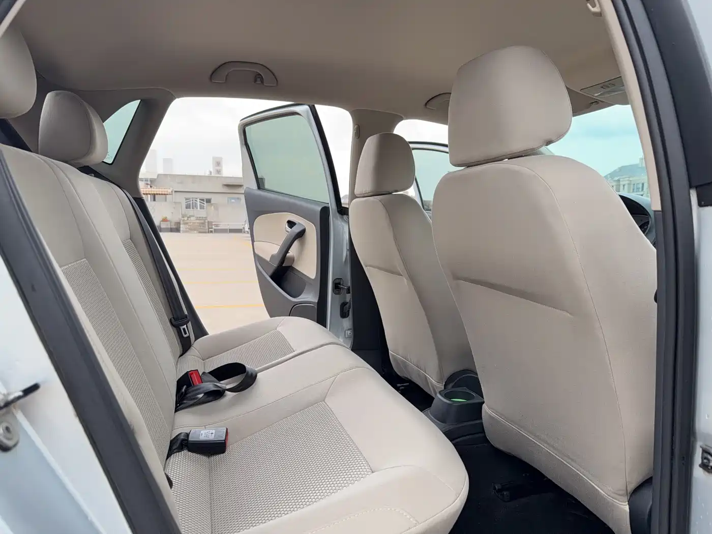 Volkswagen Polo 2012 2011 1.4L Automatic Style Edition