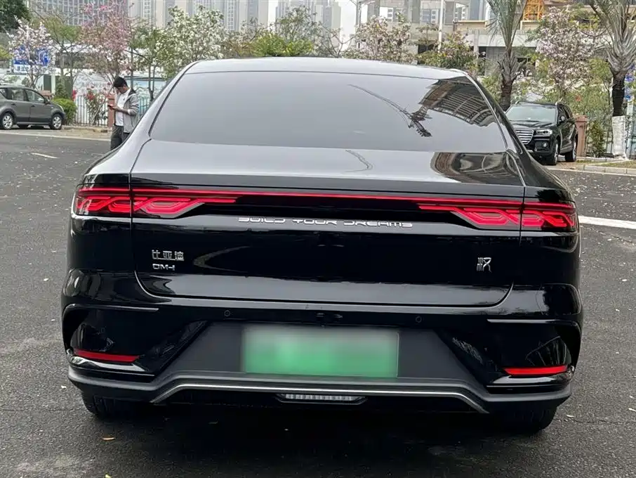 BYD Han 2024 Model DM-i Glory Edition 121KM Premium Type фото 5