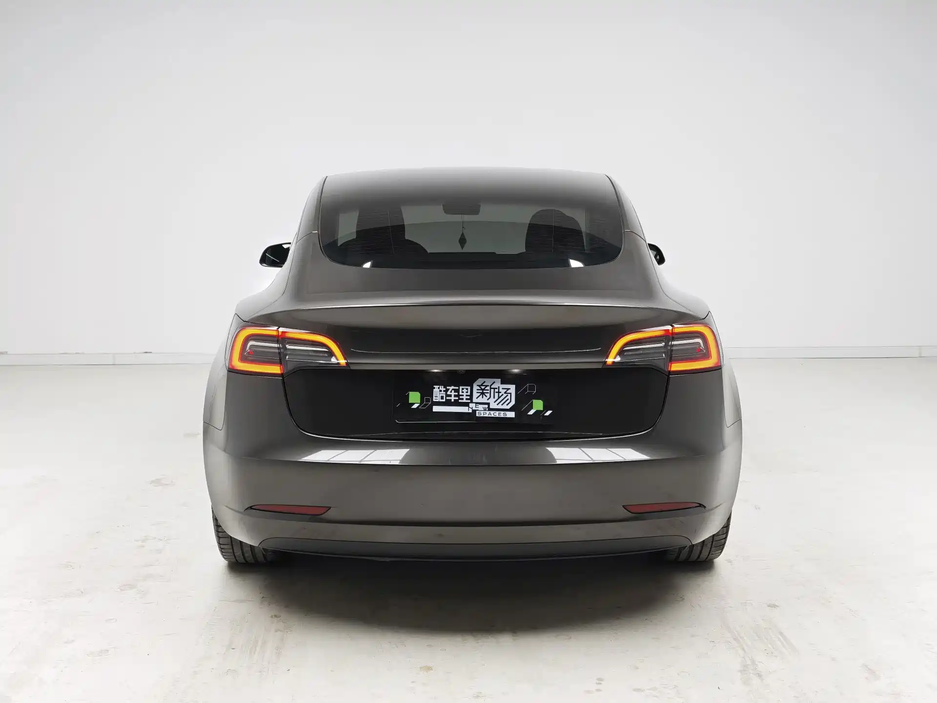 Фото 5 - Tesla Model 3