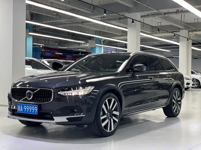 Volvo V90 Cross Country B5 AWD, Смарт Премиум