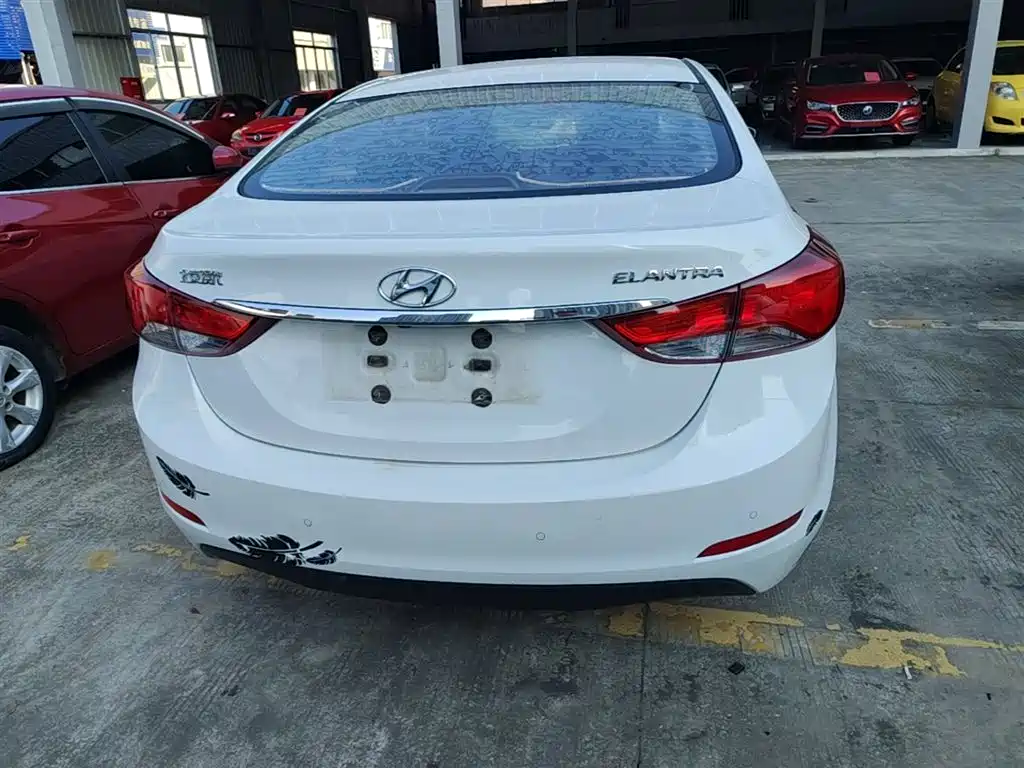 Hyundai Langdong 2016 1.6L Automatic Premium Edition фото 6