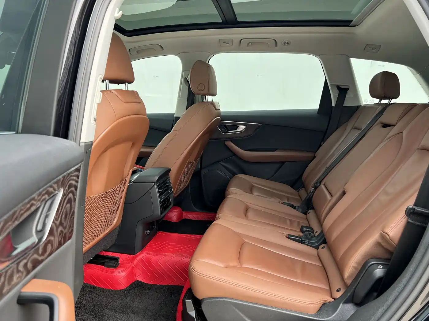Фото 5 - Audi Q7