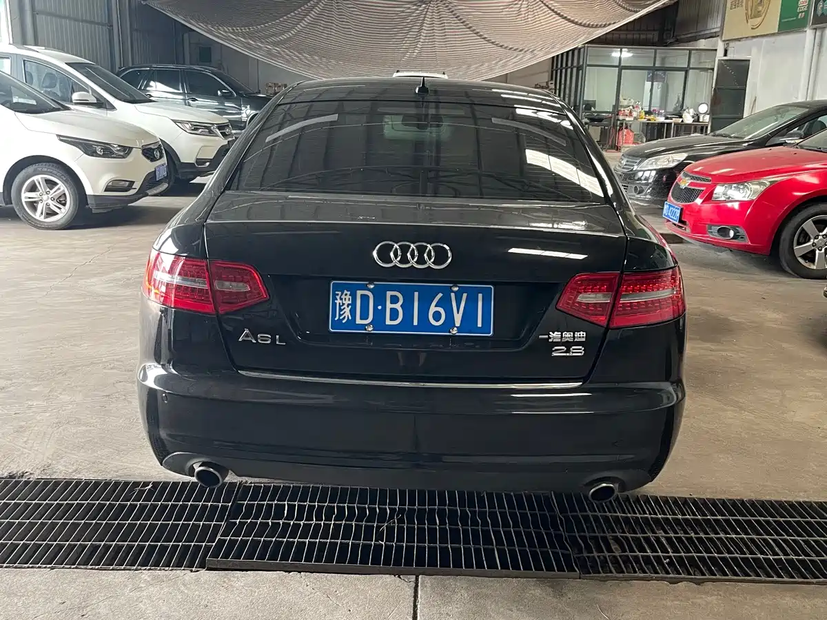 Фото 5 - Audi A6L