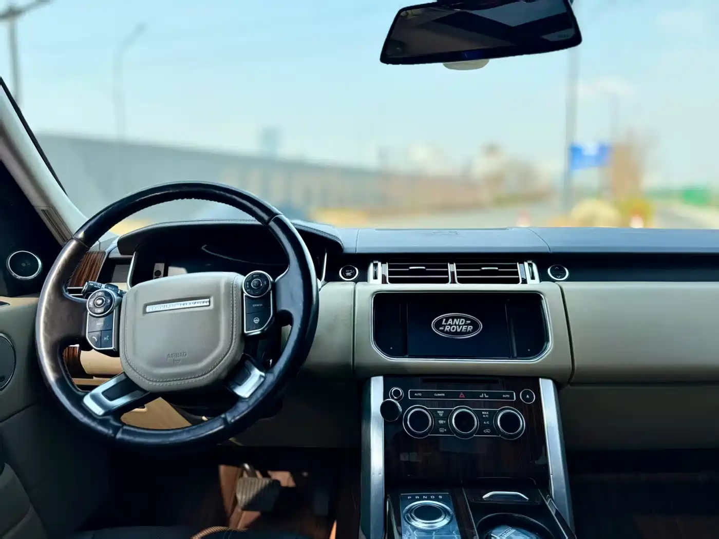 Land Rover Range Rover 2014 3.0 SC V6 Vogue фото 9