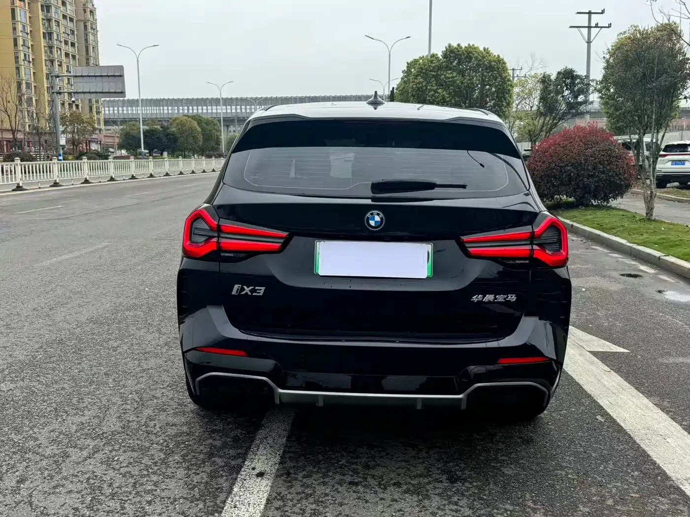 BMW iX3 2022 Leading Edition фото 5