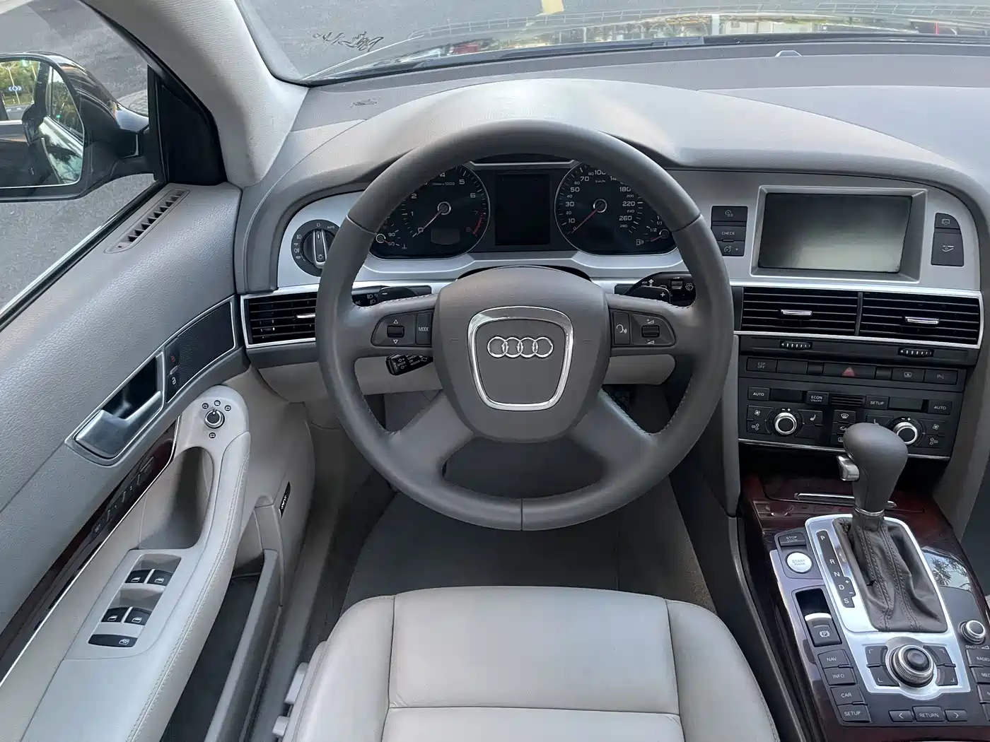 Audi A6L 2010 2.8 FSI Luxury фото 10