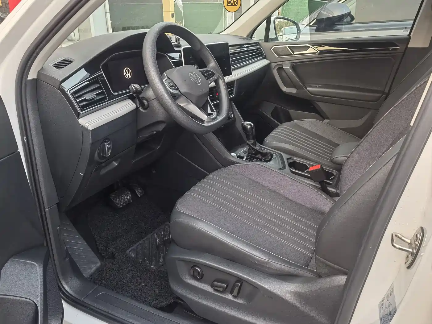 Volkswagen Tiguan L 2022 330TSI Automatic 2WD Comfort Edition фото 7