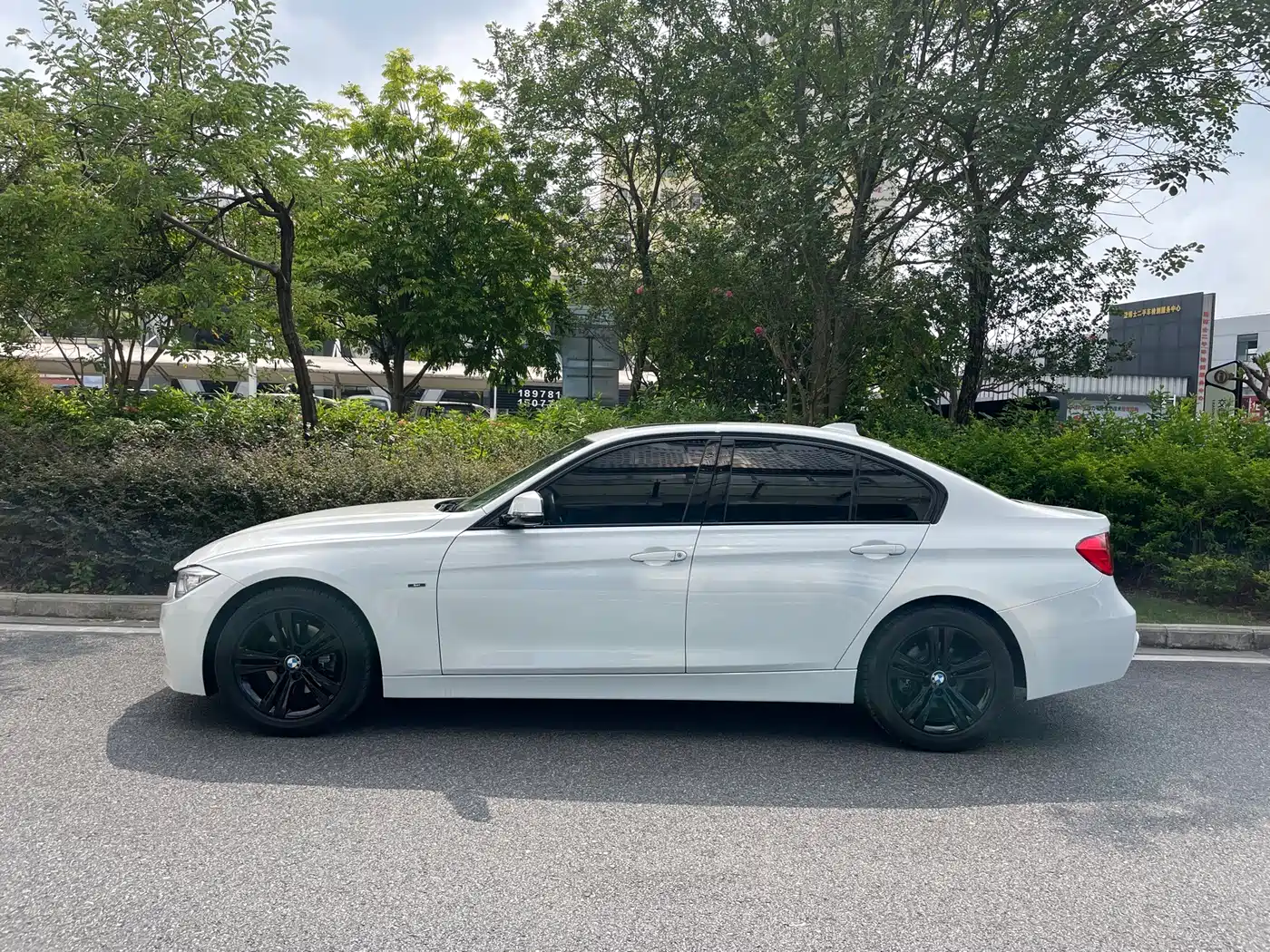 Фото 4 - BMW 3 Series