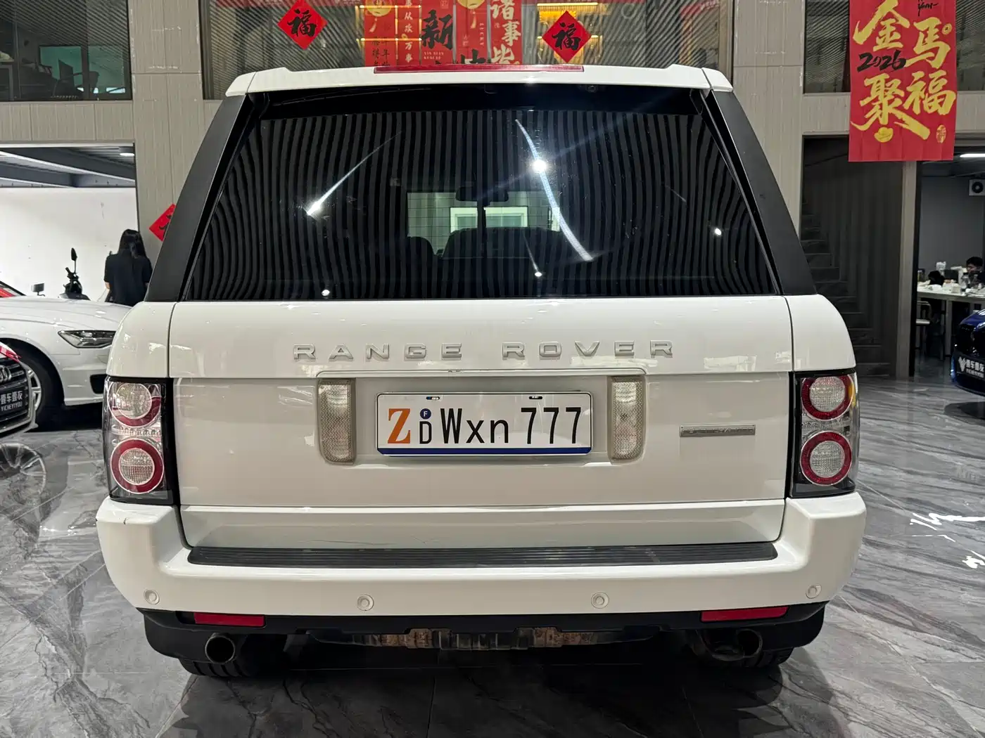Land Rover Range Rover 2011 5.0 SC V8 фото 5