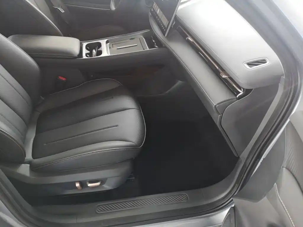 Baojun Yunhai 2025 2026 Model 140km PHEV Standard