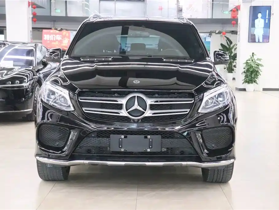 Mercedes-Benz GLE 2018 GLE 320 4MATIC Dynamic Ultimate Edition фото 2
