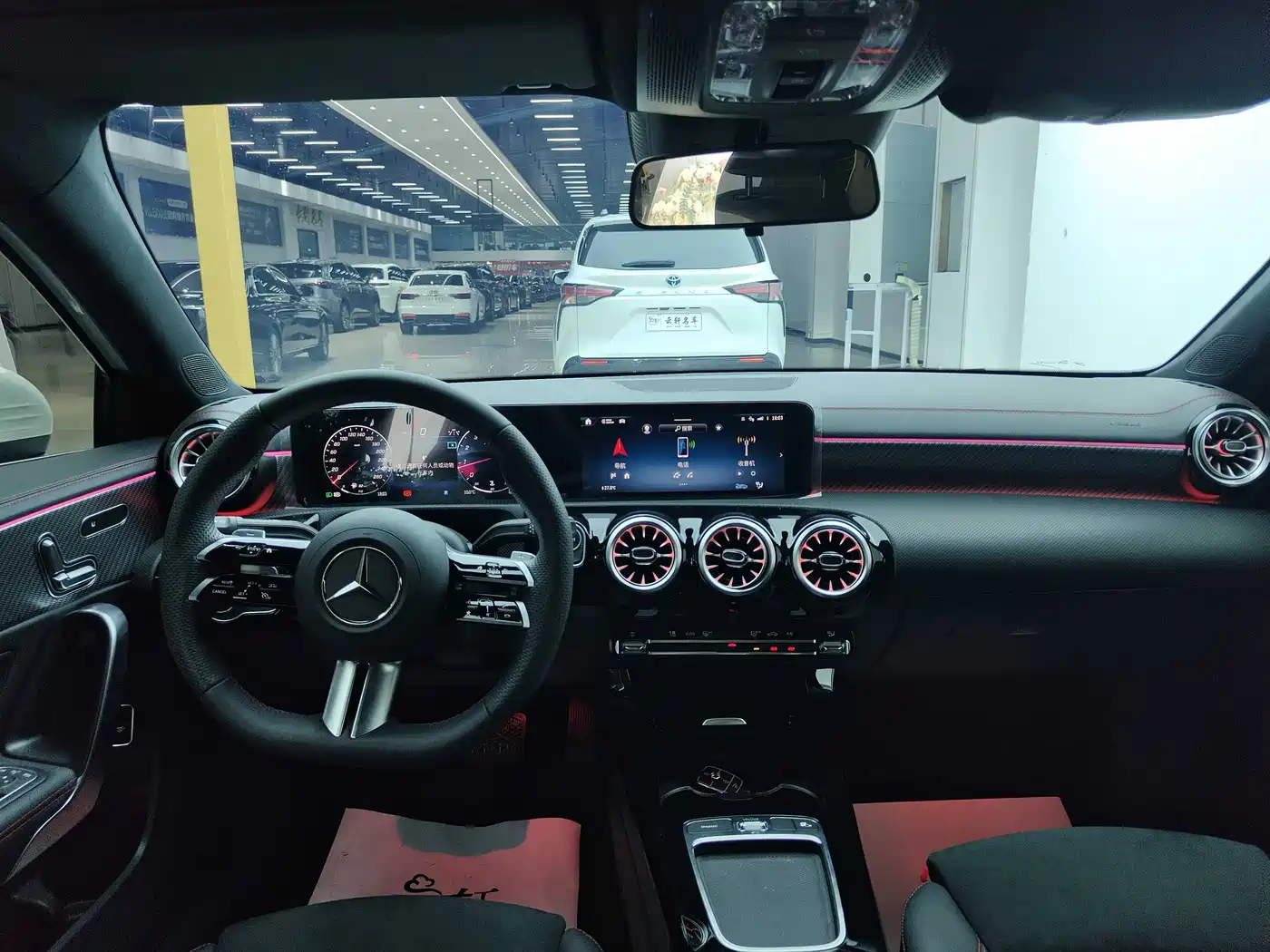 Mercedes-Benz A-Class 2025 A 200 L Fashion Edition фото 6