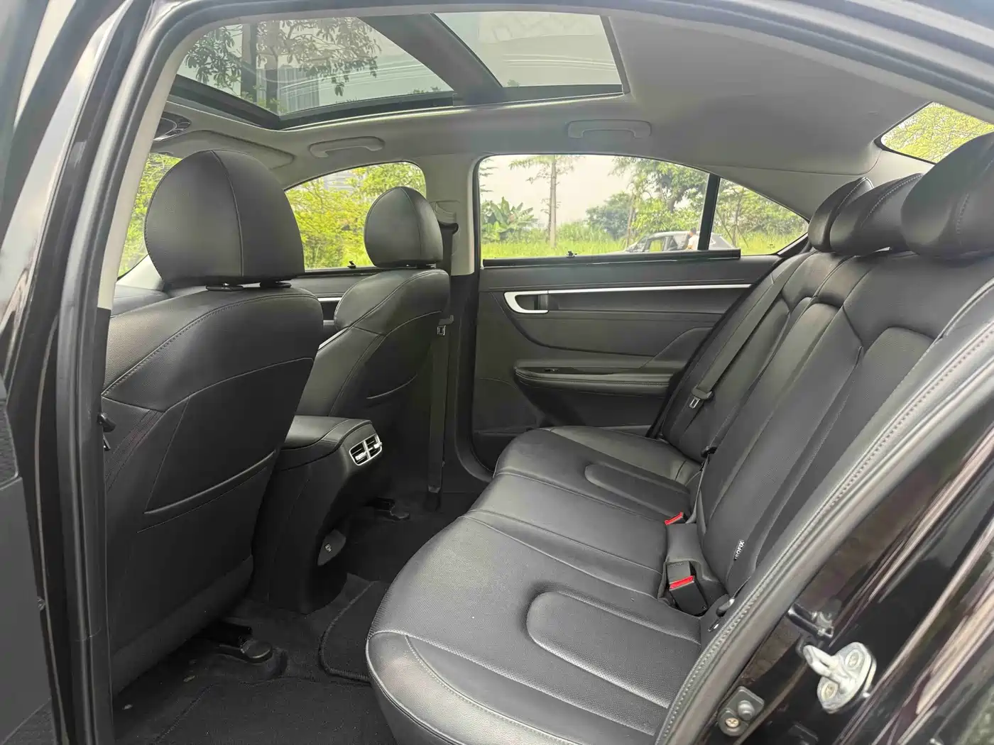 Hyundai Mistra 2021 2021 270TGDi DCT LUX Premium