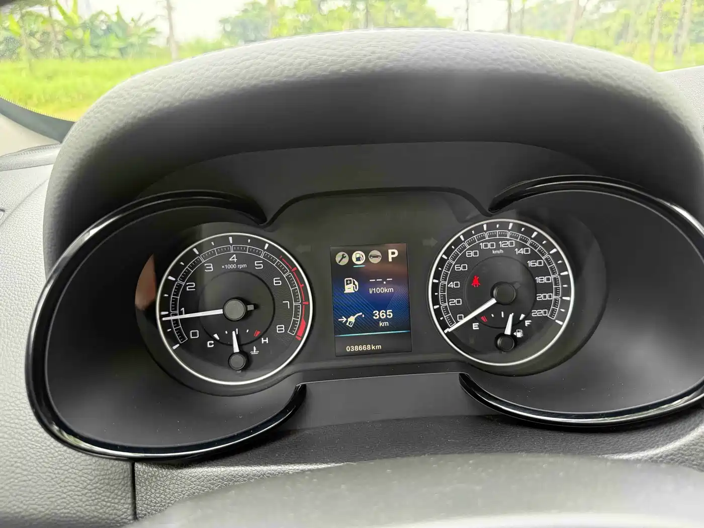 Dongfeng Fengdu MX5 2017 2016 2.0L Automatic Flagship Edition