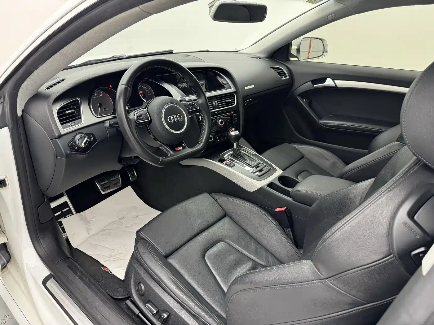Audi A5 (Import) 2013 Coupe 40 TFSI Style Edition фото 8