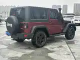 Фото 6 - Jeep Wrangler