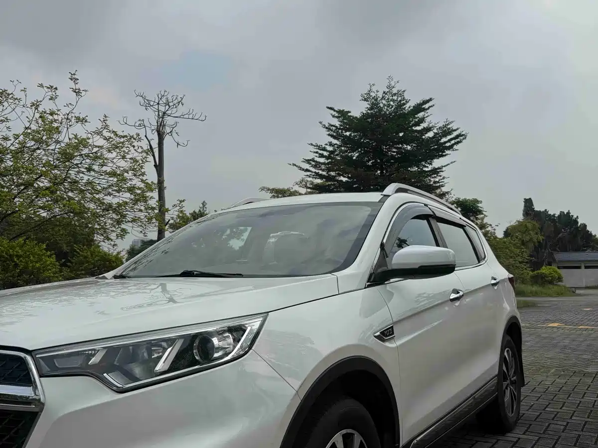 Dongfeng Fengdu MX5 2017 2016 2.0L Automatic Flagship Edition