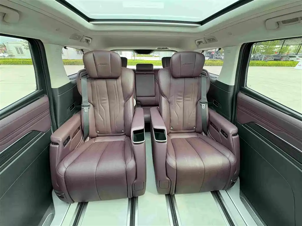 Buick Century 2024 2023 2.0T 7-Seater World Edition