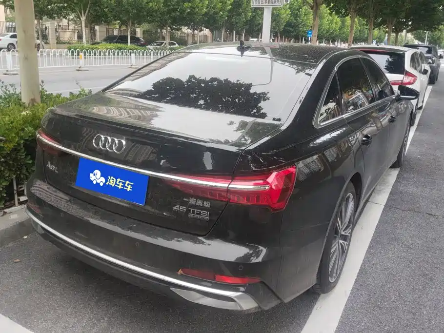 Audi A6L 2026 2026 Model Year 45 TFSI quattro Premium Dynamic