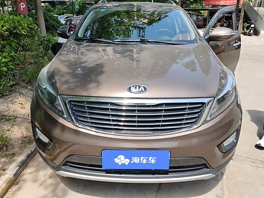 Kia Sportage 2016 2.0L Automatic 2WD DLX фото 2