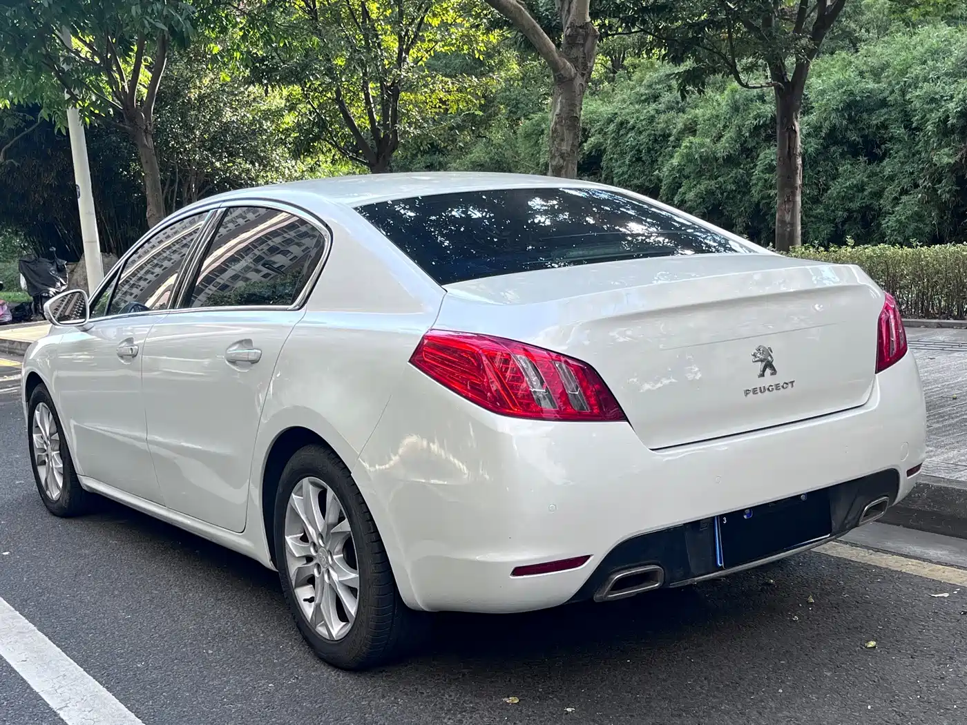 Peugeot 508 2012 2012 2.3L Roland Garros Edition