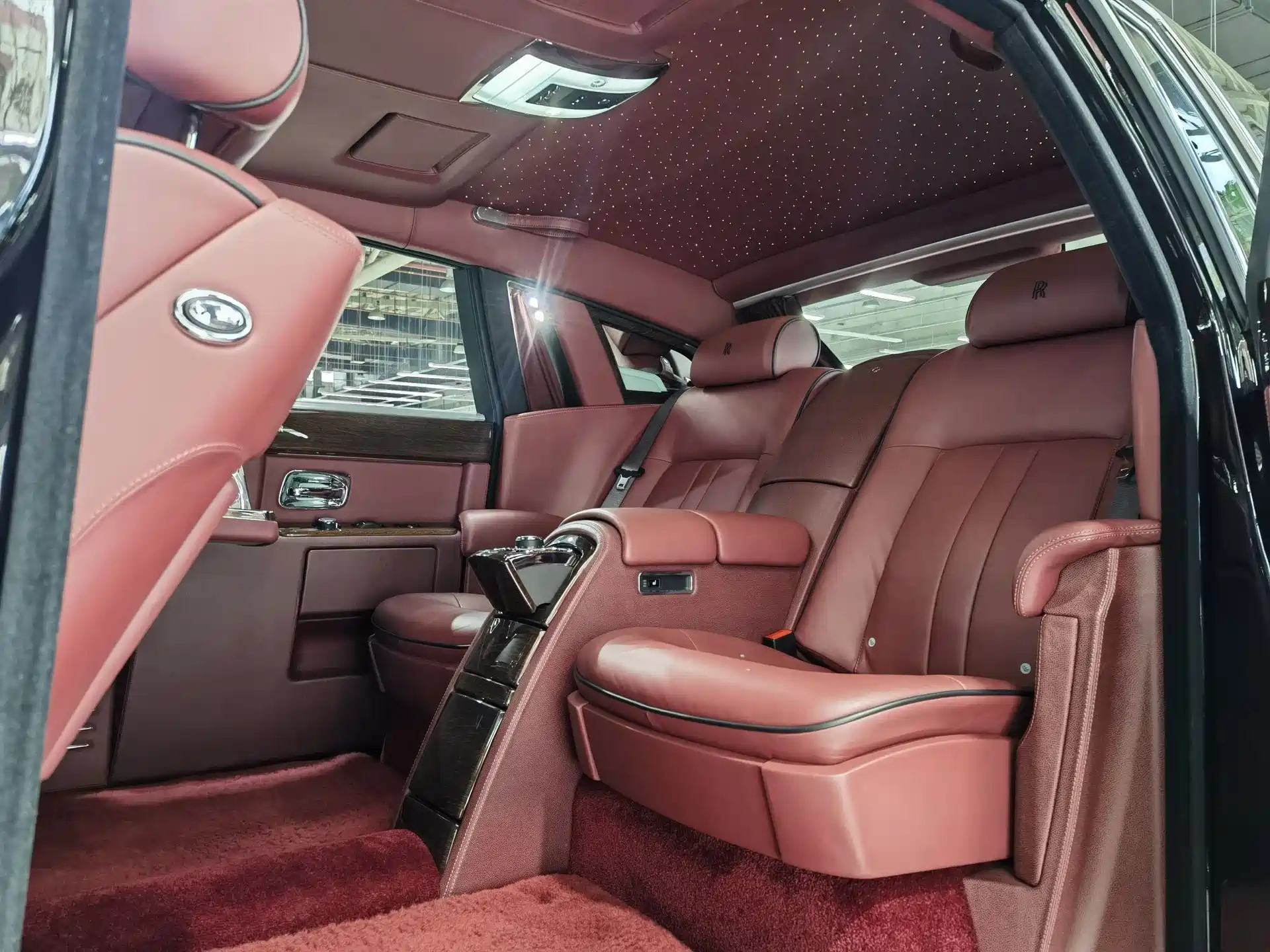 Фото 11 - Rolls-Royce Phantom