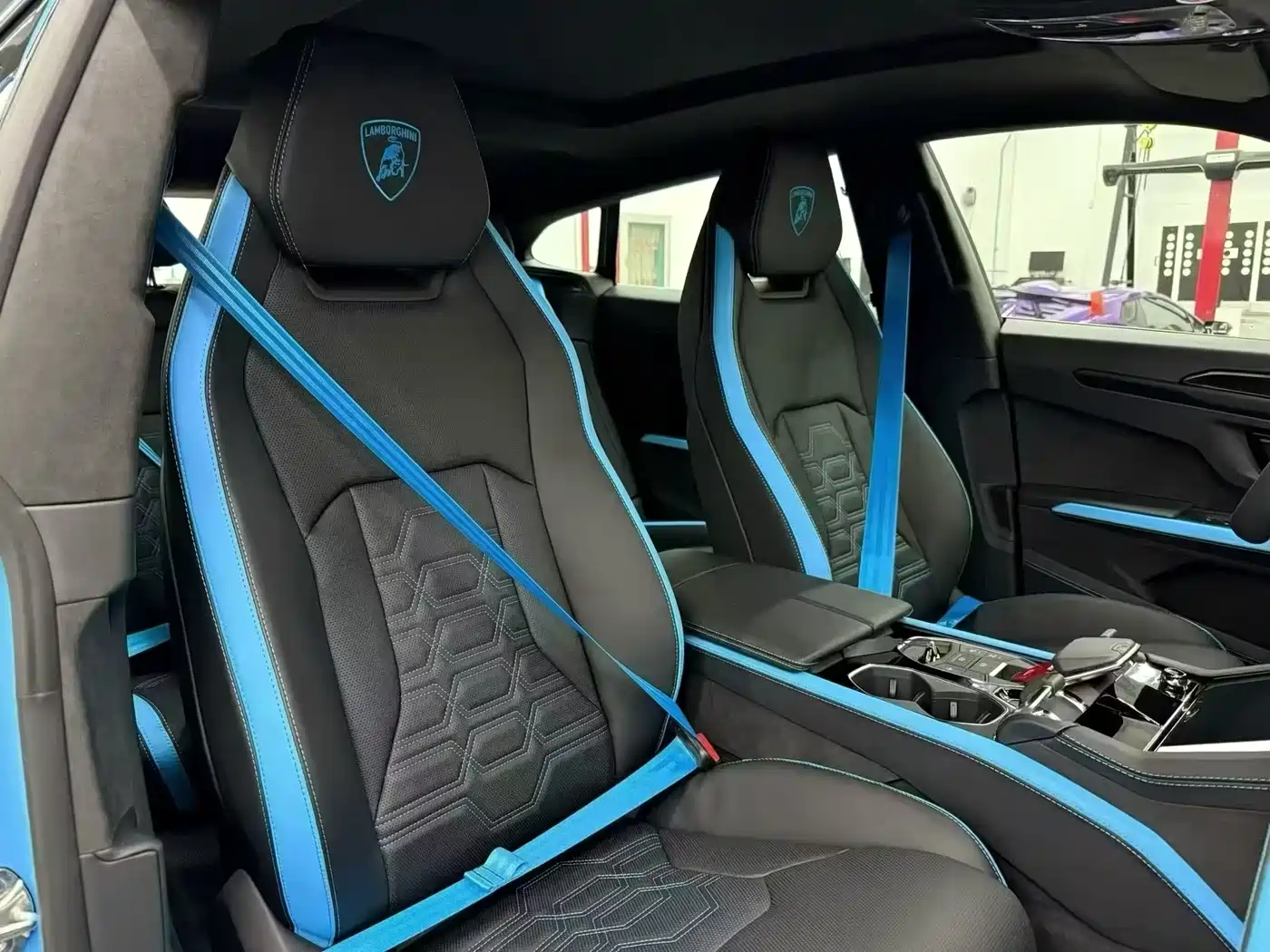 Lamborghini Urus SE 2025 4.0T Standard Edition фото 3