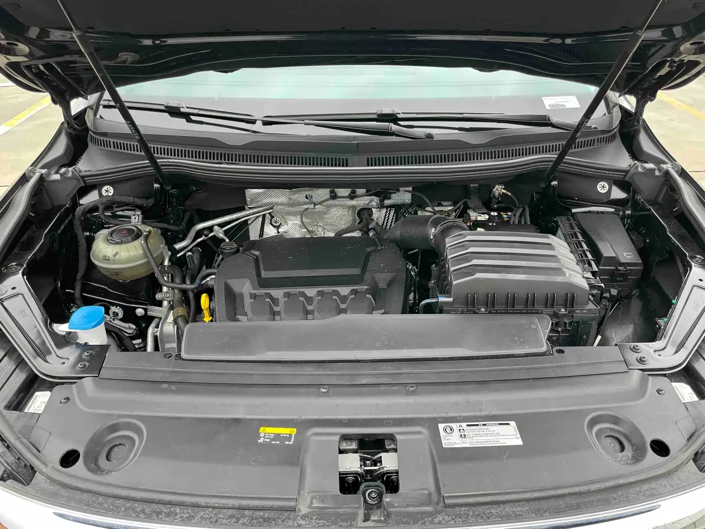 Volkswagen Viloran 2024 380TSI Executive Edition фото 16