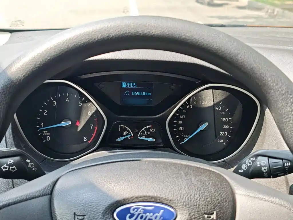 Фото 19 - Ford Focus