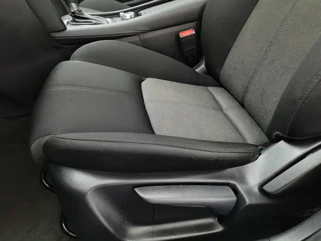 Photo 20 - Mazda CX-4