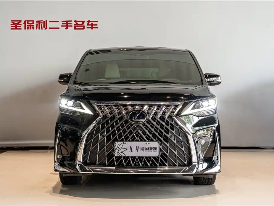 Lexus LM 2020 300h Seven-Seater Elegance Edition фото 2