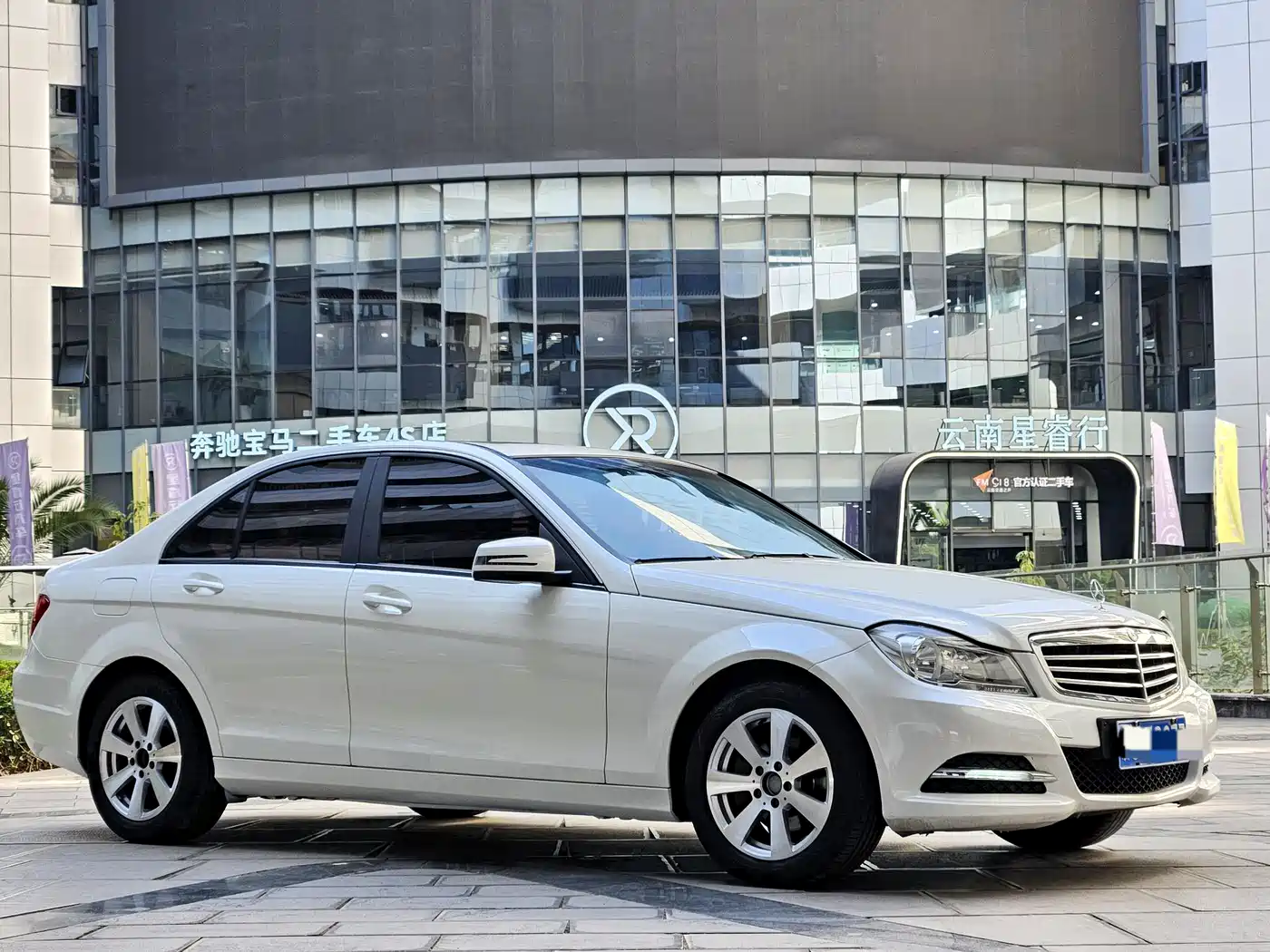 Mercedes-Benz C-Class 2013 Model C 180 CGI Classic фото 3