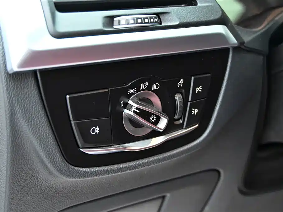 BMW X3 2023 Facelift xDrive30i Leading M Night Package фото 23