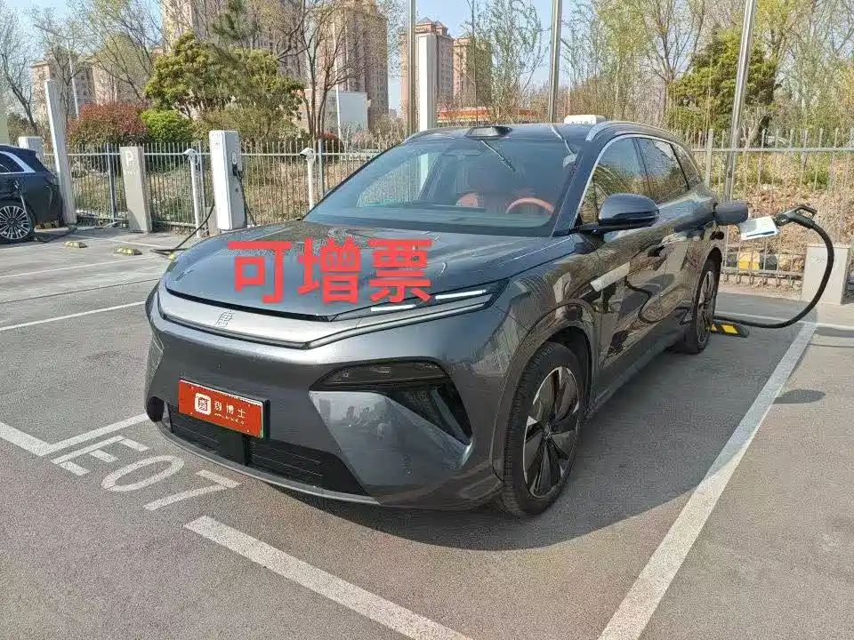 BYD TANG L
