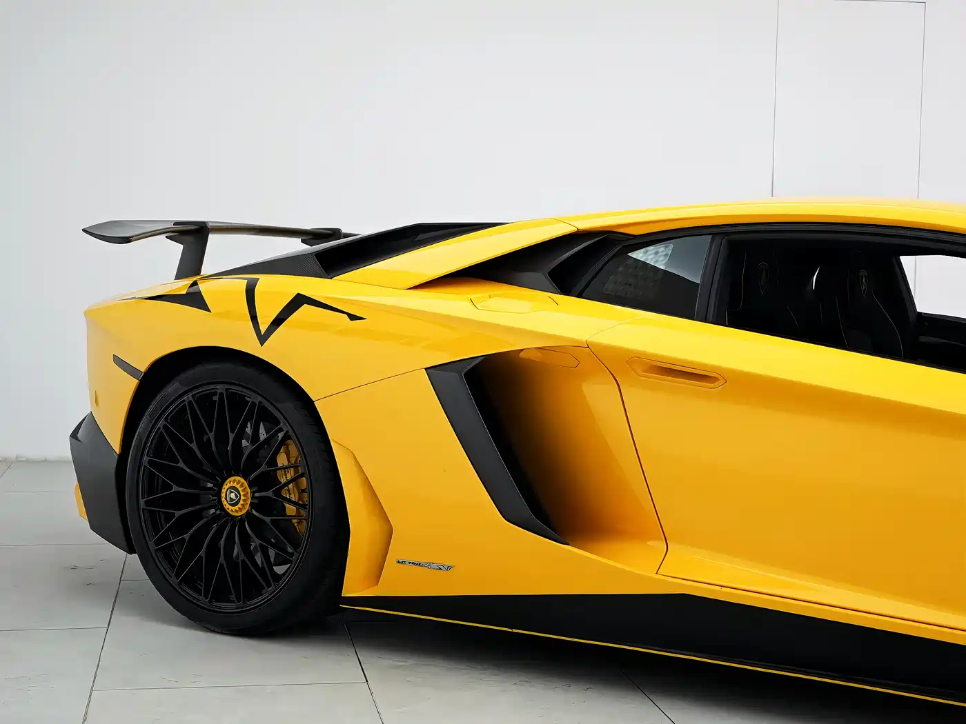Lamborghini Aventador 2015 LP 750-4 Superveloce фото 14