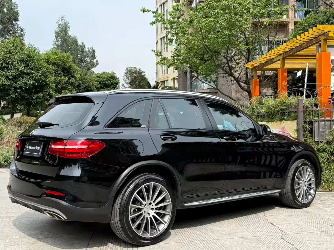 Mercedes-Benz GLC AMG 2017 AMG GLC 43 4MATIC фото 28