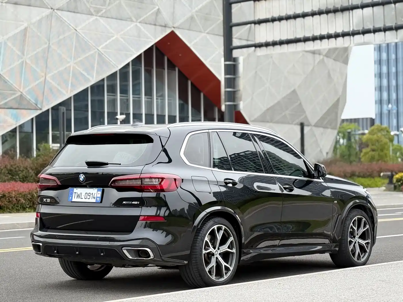 BMW X5 (Import) 2020 xDrive40i Premium M Sport Package фото 14