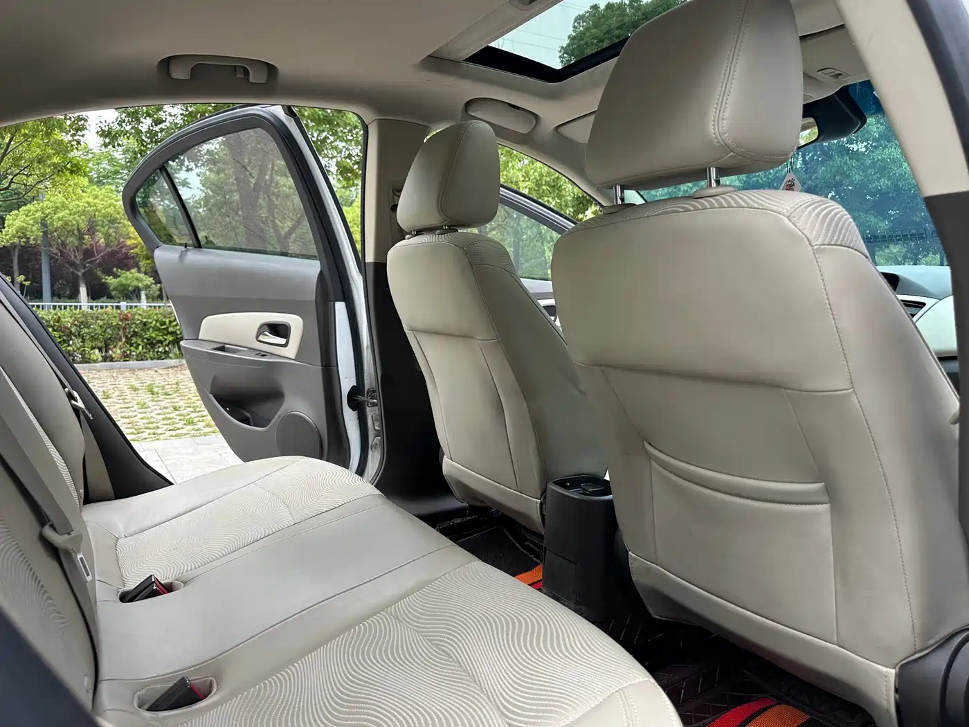 Chevrolet Cruze 2015 1.5L Classic SE MT фото 9