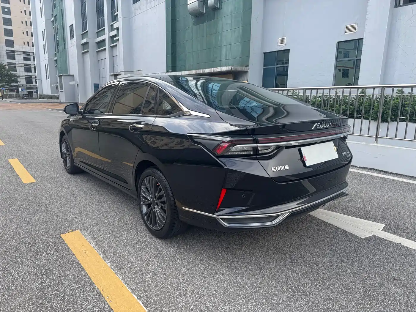 Dongfeng Aeolus Yixuan MAX 2021 2021 1.5T Super Cool Dad Edition