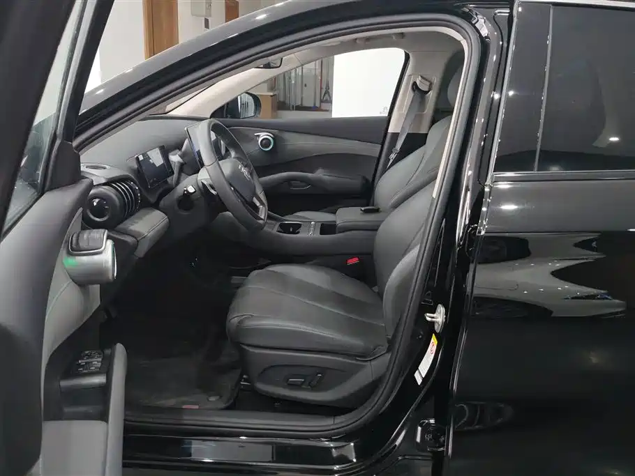 BYD Yuan PLUS 2025 Smart Drive 510KM Surpass Edition фото 9