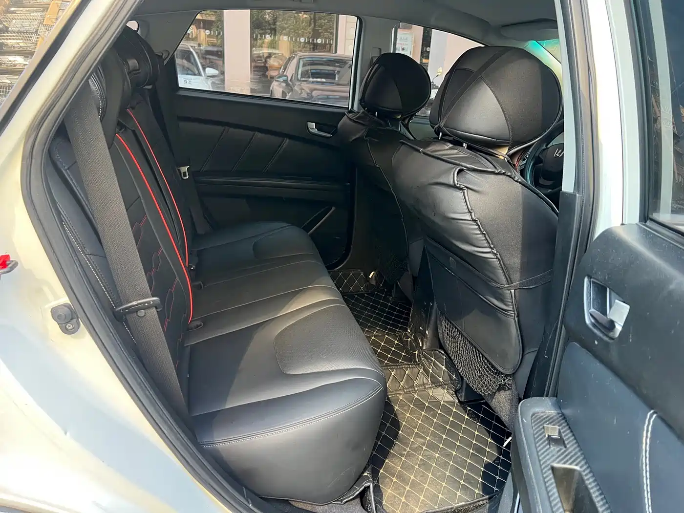 Luxgen U6 SUV 2015 2015 1.8T Charm Edition