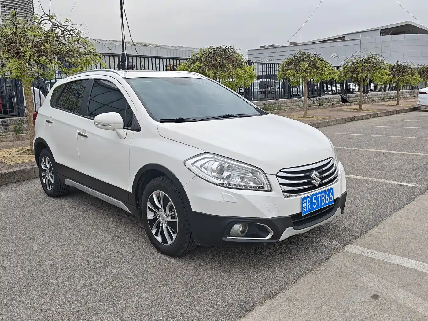 Suzuki SX4 S-Cross 2014 2014 1.6L CVT 2WD Elite