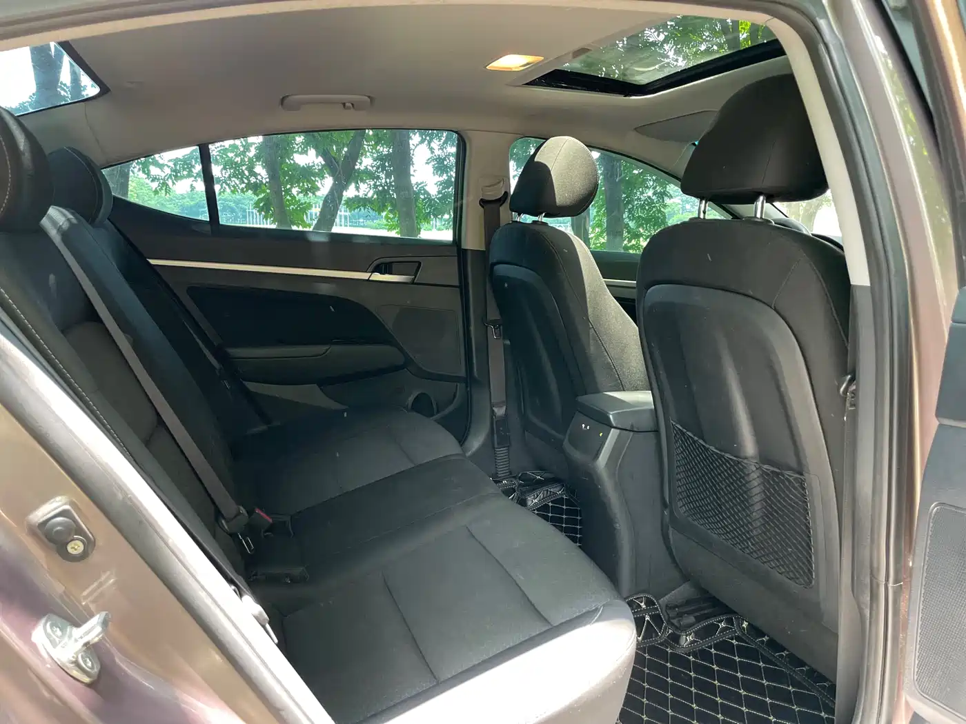 Hyundai Elantra 2016 Model 1.6L Automatic Smart Elite фото 15