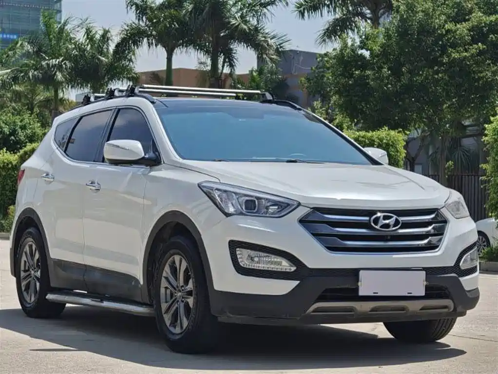 Hyundai Santa Fe 2013 Facelift 2.4L Automatic 4WD Premium фото 3
