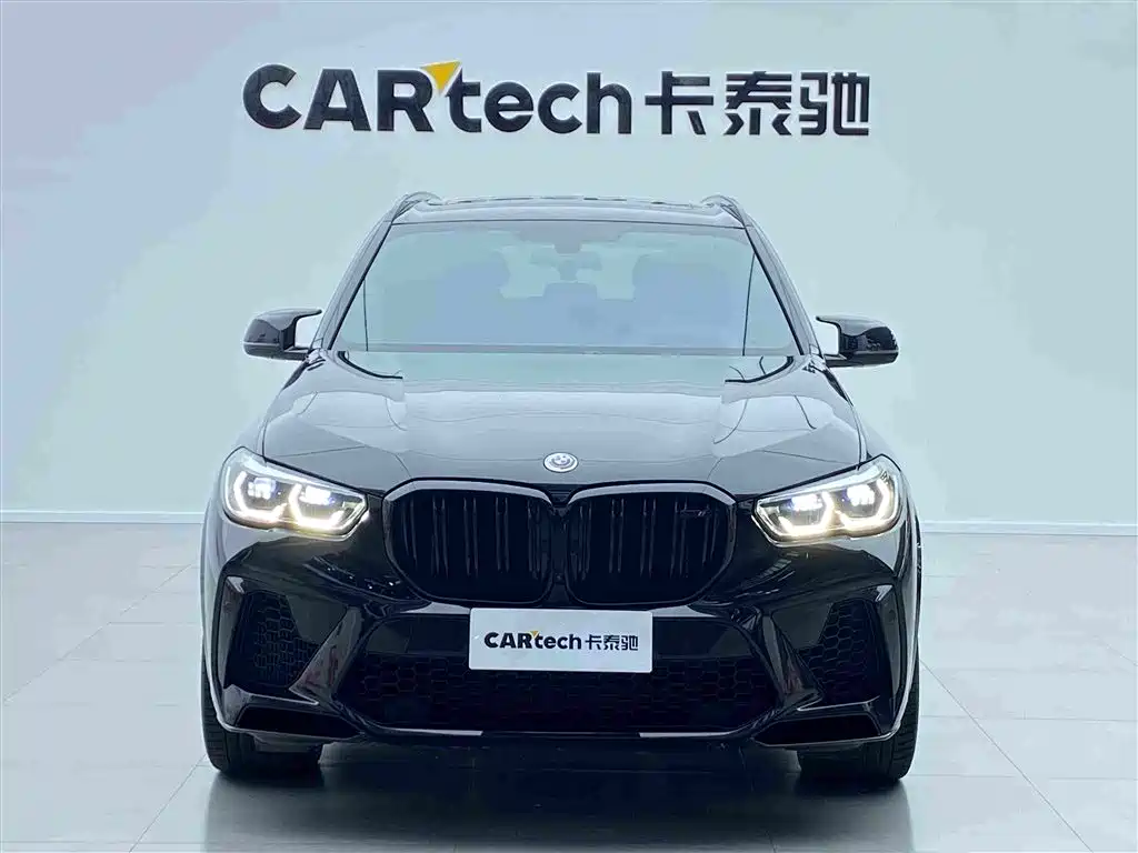 Photo 2 - BMW X5 M