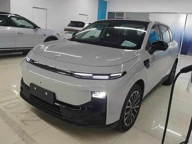 Leapmotor B10 2025